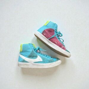 Nike Blazer Mid '77 GS Dance Size 4